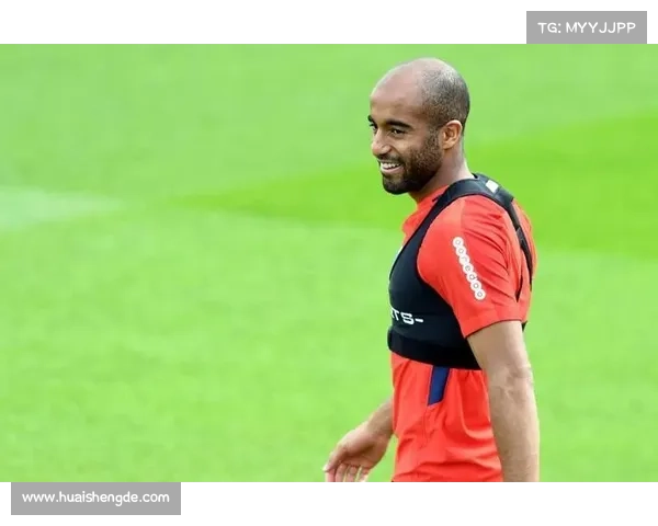 探索小卢卡斯为何在巴黎一直未能脱颖而出成为主力替补的原因分析